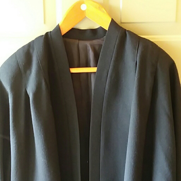 Black Wool Cape Wrap - Picture 2 of 8